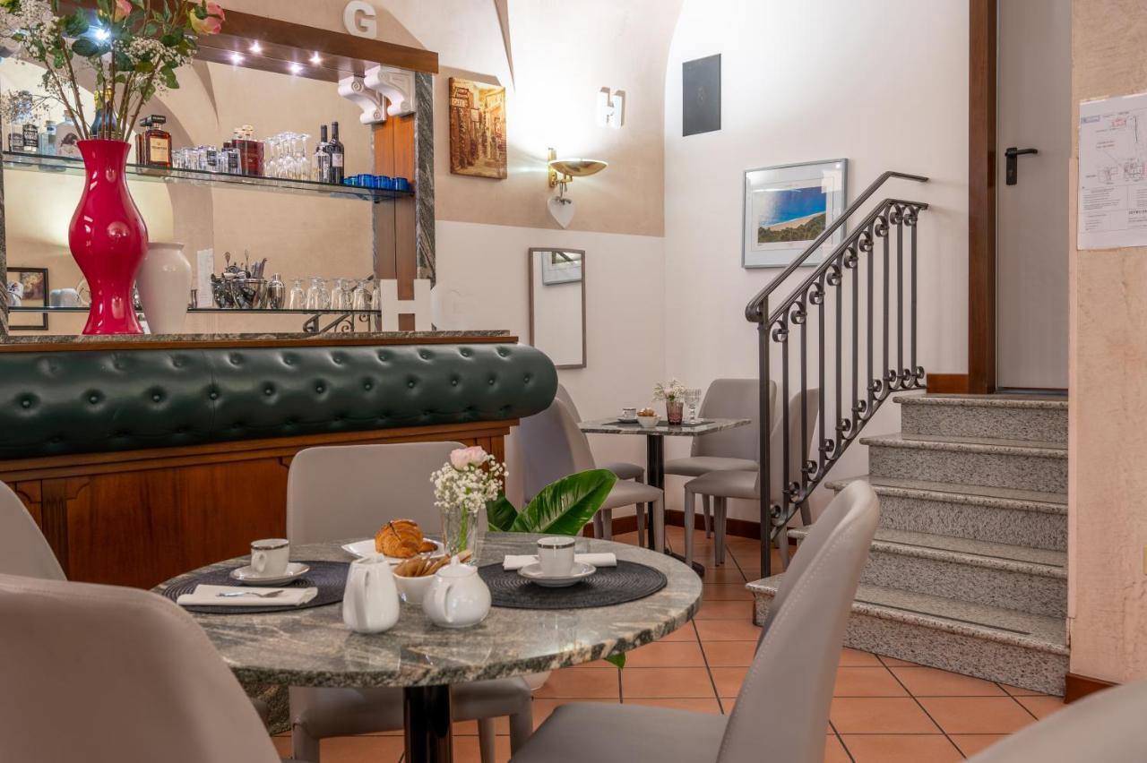Hotel Grimaldi Treia Buitenkant foto